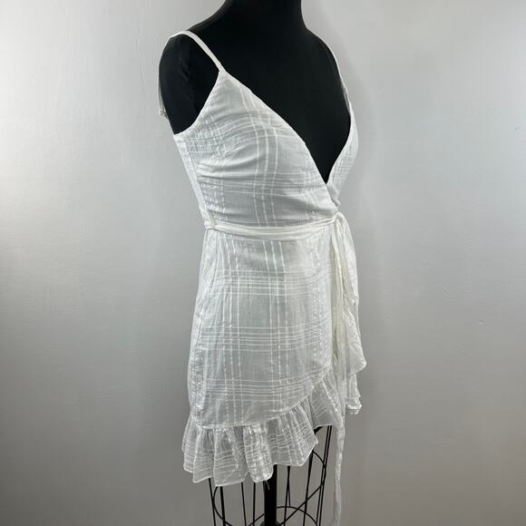 ASOS Design White Plaid Cotton V-Neck Ruffled Mini Wrap Dress Casual Cocktail 0 - Picture 2 of 8